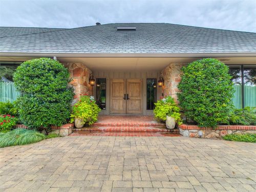 4817 Oakdale Farm Rd, Edmond, OK, 73013-8259 | Card Image