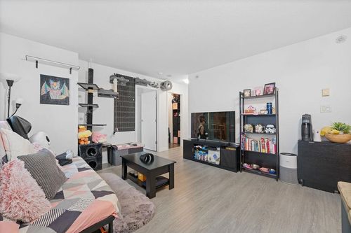 2205-111 W Georgia St, Vancouver, BC, V6B1T8 | Card Image