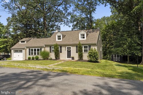 261 Park Ave, LITITZ, PA, 17543-9552 | Card Image