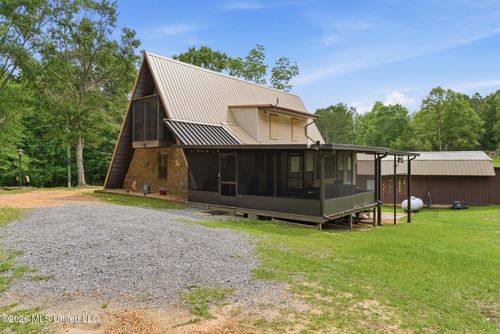 38 Downs St, Lumberton, MS, 39455-5106 | Card Image