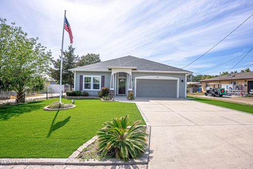 112 S Vestavia St, Panama City Beach, FL, 32413-1913 | Card Image