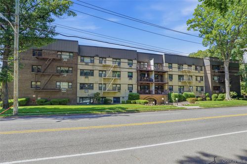 4m-2241 Palmer Avenue, New Rochelle, NY, 10801 | Card Image