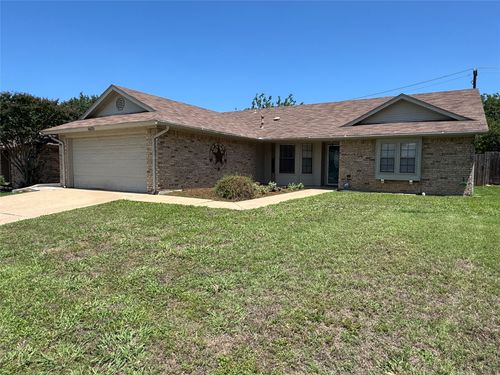 6629 High Lawn Ter, Watauga, TX, 76148-1526 | Card Image