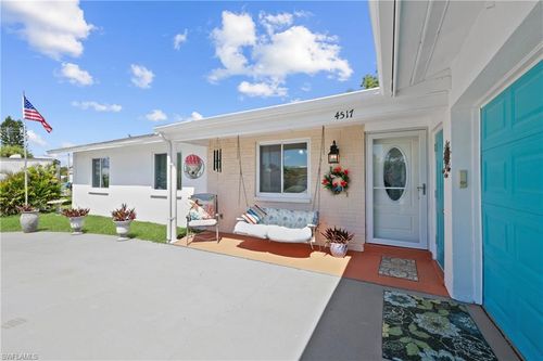 4517 Vinsetta Ave, NORTH FORT MYERS, FL, 33903-4653 | Card Image