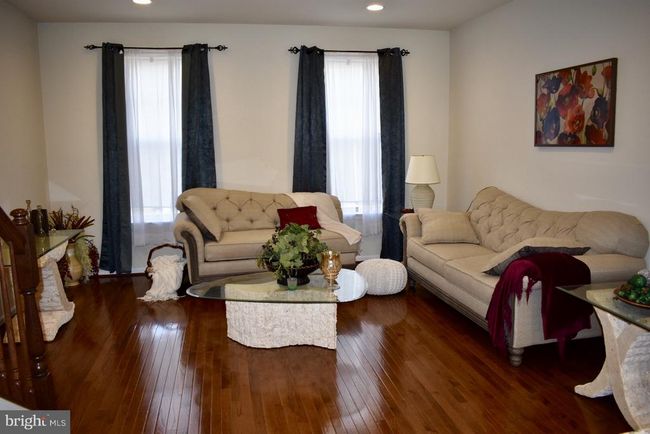 517 Pebblebrook Ln, Townhouse with 3 bedrooms, 4 bathrooms and null parking in GLEN BURNIE MD | Image 5