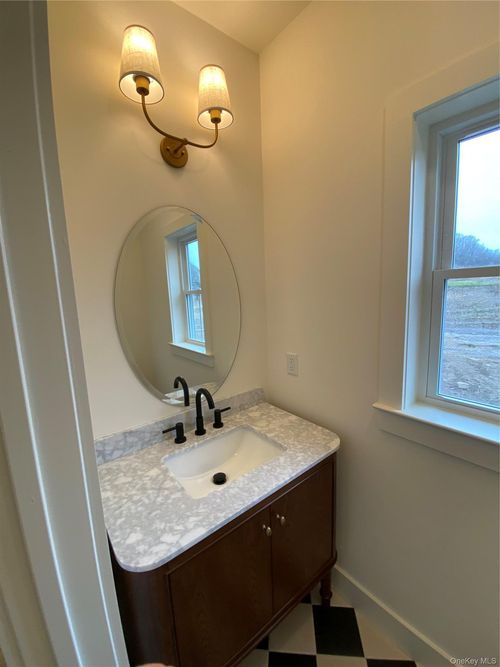 38 Sunset Ln, New Hampton, NY, 10958 | Card Image