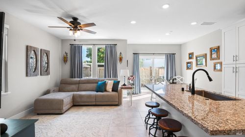 1212 Del Rancho Way, Petaluma, CA, 94954-6001 | Card Image