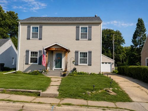 1624 11th Ave N, Fort Dodge, IA, 50501-7726 | Card Image