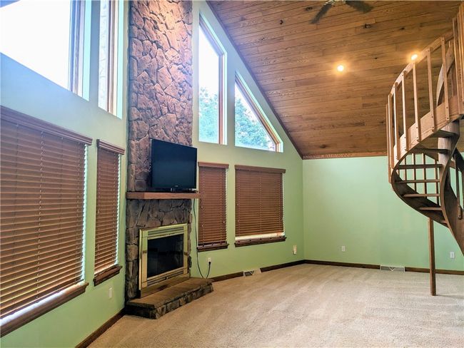 350 American Legion Rd, House other with 3 bedrooms, 3 bathrooms and 6 parking in Unity Twp PA | Image 9