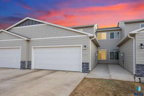 8162 E Tencate Pl, Sioux Falls, SD, 57110-6483 | Card Image