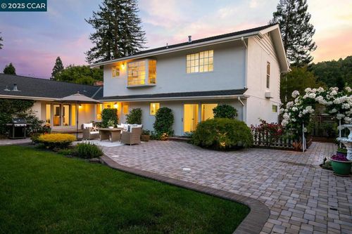 127 Brookfield Dr, Moraga, CA, 94556-1746 | Card Image