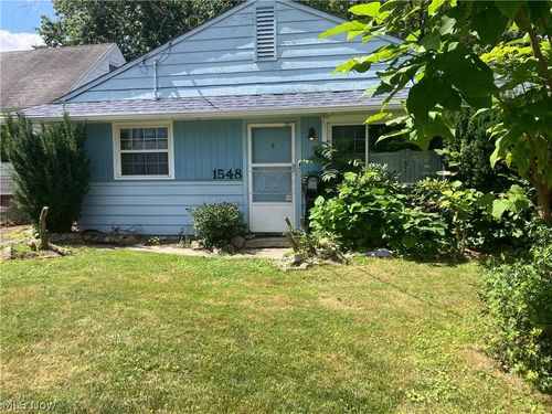 1548 E 296th St, Wickliffe, OH, 44092-1802 | Card Image