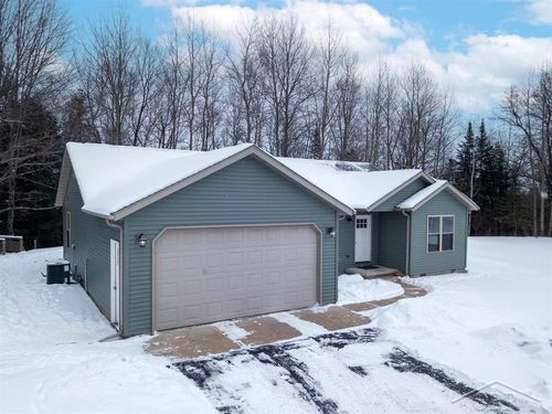 4646 Rau Rd, West Branch, MI, 48661-9126 | Card Image