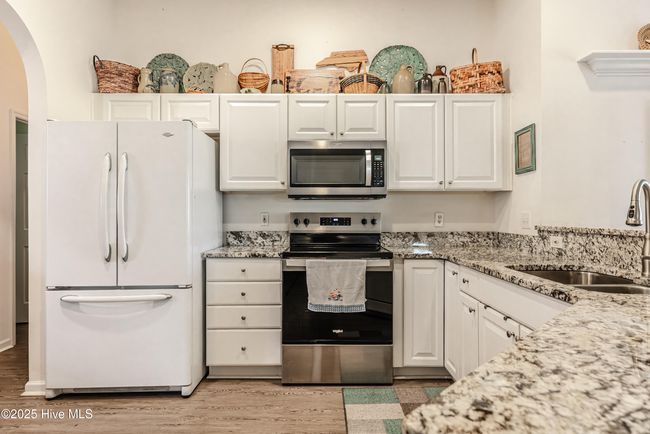 7403 Hermitage Ln, House other with 4 bedrooms, 2 bathrooms and 2 parking in Sunset Beach NC | Image 8