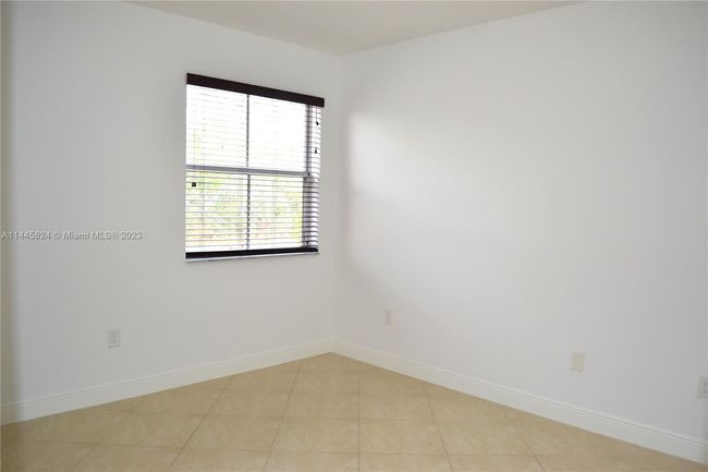 0 - 15278 Sw 30th Ter, Townhouse with 3 bedrooms, 2 bathrooms and null parking in Miami FL | Image 15