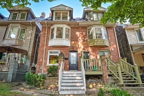 117 Coady Ave, Toronto, ON, M4M2Y9 | Card Image