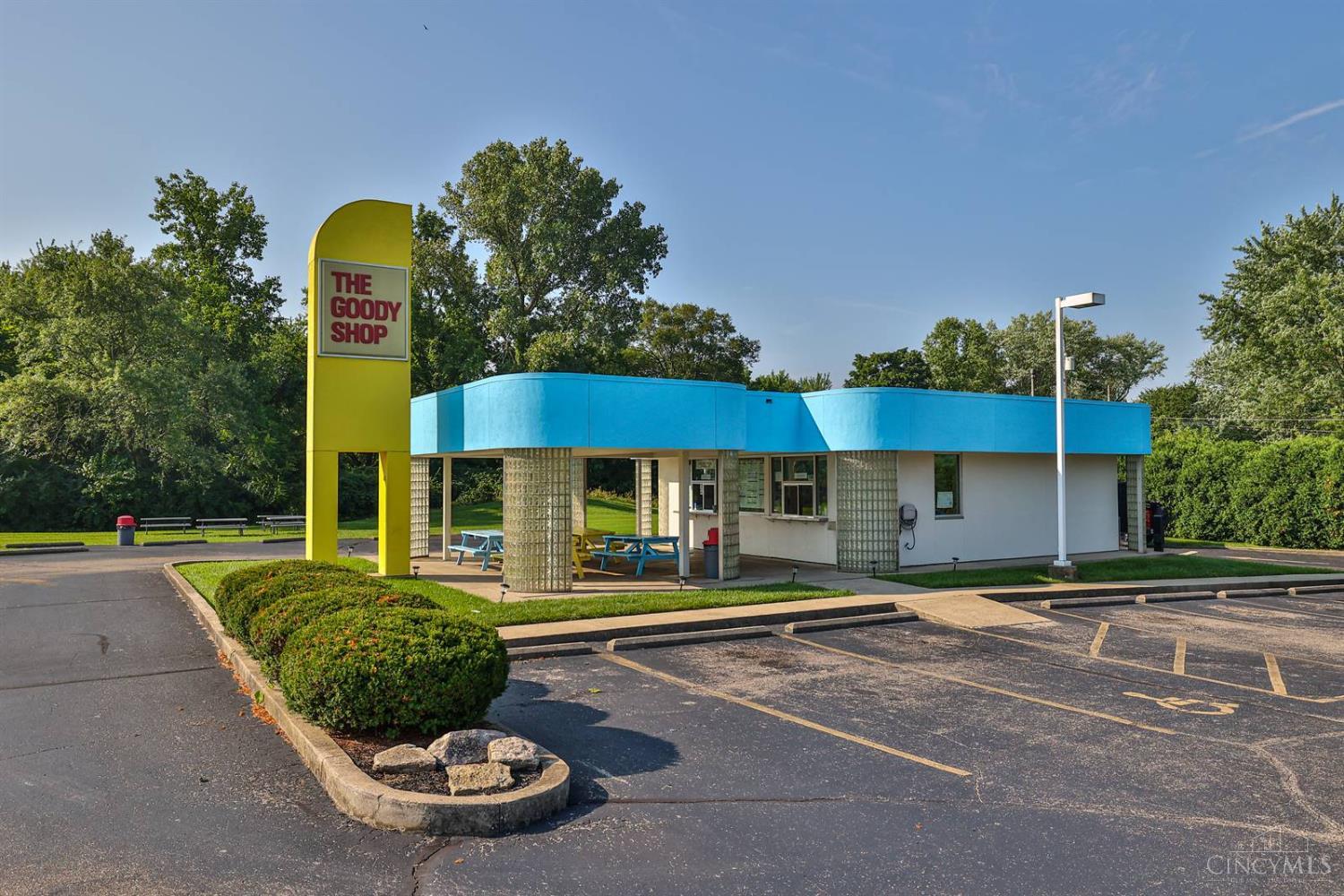2009 Springdale Rd, For Sale in Cincinnati - eXp Realty