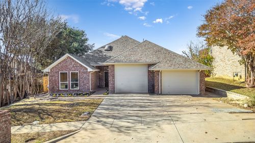 6415 Lake Bluff Dr, Dallas, TX, 75249-3017 | Card Image