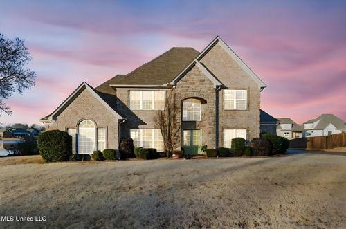 1606 Montys Cir N, Southaven, MS, 38672-9119 | Card Image