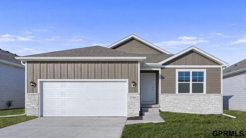 18515 Pinkney St, Elkhorn, NE, 68022 | Card Image