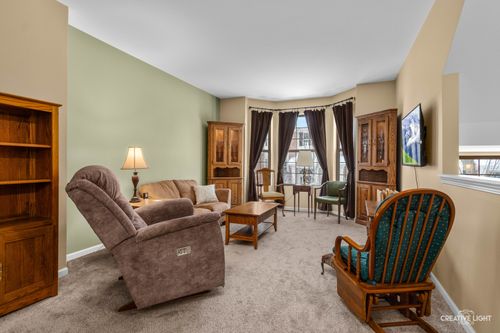 0N068 Forsythe Ct, Winfield, IL, 60190-1735 | Card Image