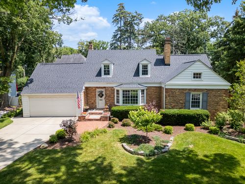 3937 Ellington Ave, Western Springs, IL, 60558-1204 | Card Image