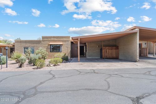 105 E Cholla Shadows Dr, Tucson, AZ, 85704-6403 | Card Image