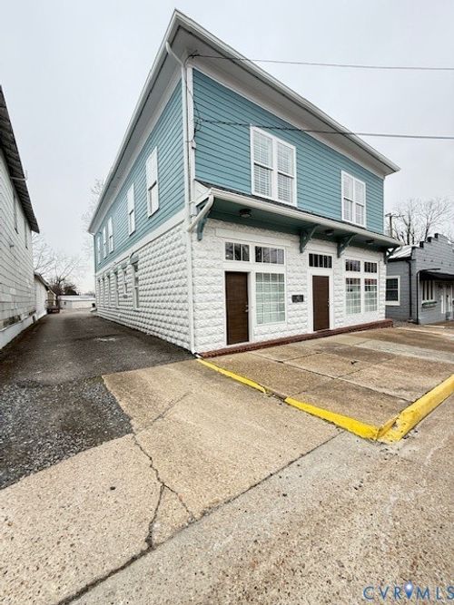 b-45 Cross St, Urbanna, VA, 23175-2039 | Card Image