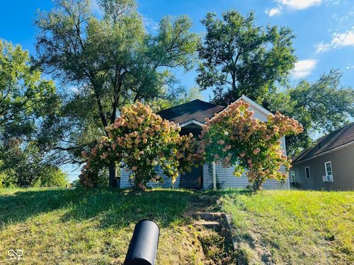 1509 W 4th St, Anderson, IN, 46016-1011 | Card Image