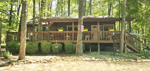 324 Winnebago Ln, Hideaway Hls, OH, 43107 | Card Image