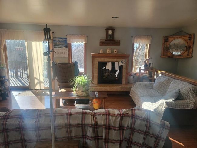 S6570 Hillpoint Rd, House other with 3 bedrooms, 2 bathrooms and null parking in Hillpoint WI | Image 16