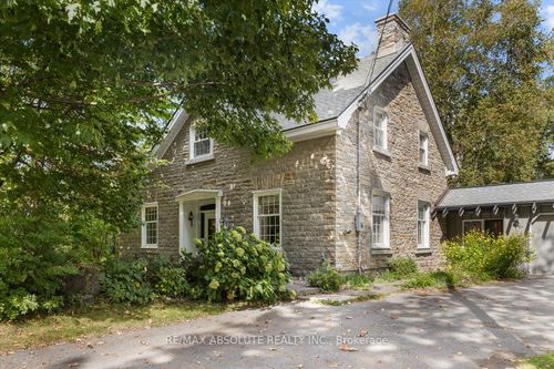 2932 Carp Rd, Carp, ON, K0A1L0 | Card Image