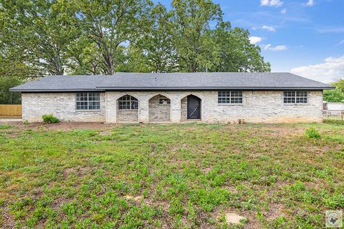31 Defense Rd, Hooks, TX, 75561-6500 | Card Image