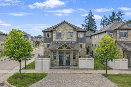 9a-931 Glasgow St, Kitchener, ON, N2N0B6 | Card Image