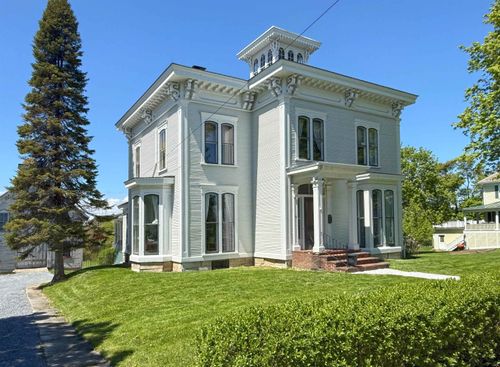 72 Main St, Vergennes, VT, 05491-1155 | Card Image