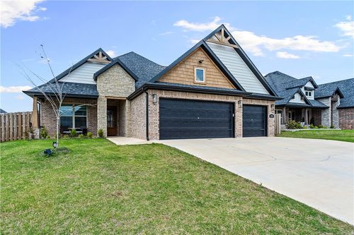 1430 Paragon Dr, Centerton, AR, 72719-5108 | Card Image