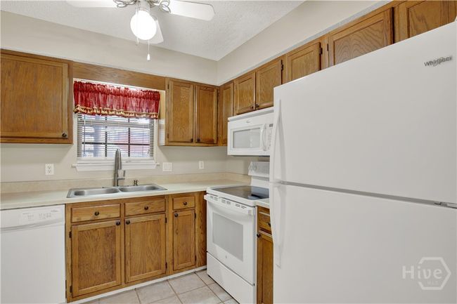 25 Colony Park Dr, Condo with 2 bedrooms, 2 bathrooms and null parking in Savannah GA | Image 16