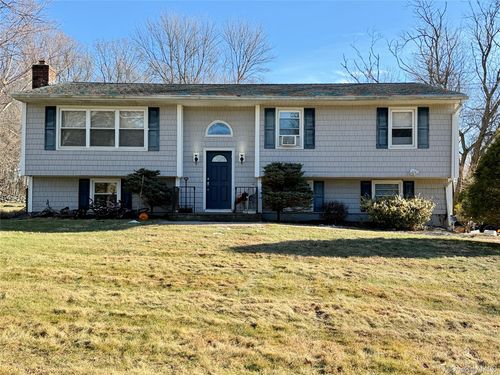 110 Wayacross Rd, Mahopac, NY, 10541-1257 | Card Image