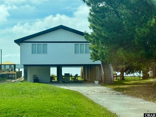 1812 Bay Dr, Kill Devil Hills, NC, 27948-9425 | Card Image