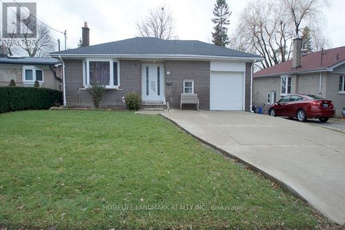 272 Essex (Work Out Basement) Avenue, Richmond Hill (Harding), ON, L4C2C2 | Card Image