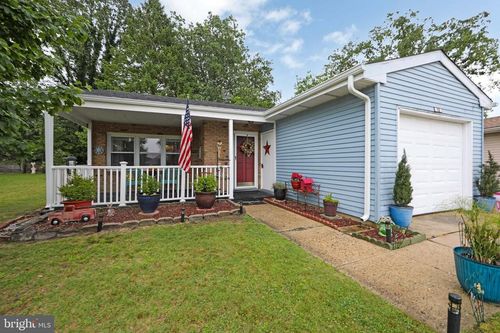12 Farrington Ct, Southampton, NJ, 08088-1204 | Card Image