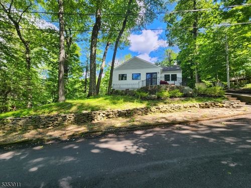 7 Raccoon Island Rd, Lake Hopatcong, NJ, 07849-2315 | Card Image