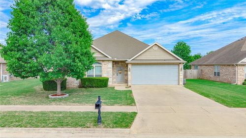 382 N Drewrys Bluff Dr, Fayetteville, AR, 72704-7103 | Card Image