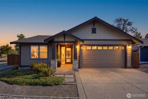 300 Broadmoor St, Sequim, WA, 98382-4503 | Card Image