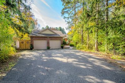 39 Mcdougall Rd, House other with 4 bedrooms, 2 bathrooms and 10 parking in Waterloo ON | Image 3