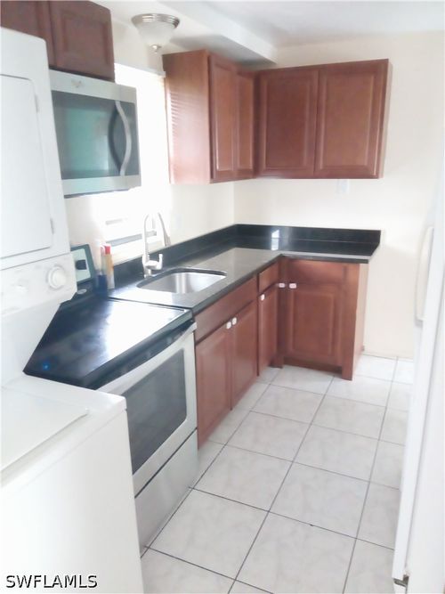 10580 6th St, Naples, FL, 34108-1983 | Card Image