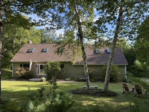153 Youngs Hill Road, Sunapee, NH, 03782 | Card Image