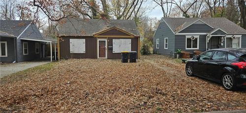 7119 Flora Ave, Kansas City, MO, 64131-1802 | Card Image
