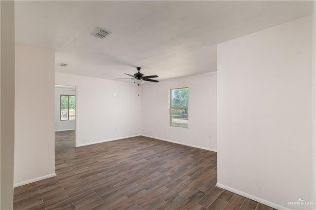 3805 S Midway Rd, House other with 3 bedrooms, 2 bathrooms and null parking in Weslaco TX | Image 10