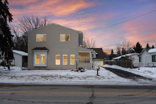 1961 9th St, White Bear Lake, MN, 55110-6719 | Card Image